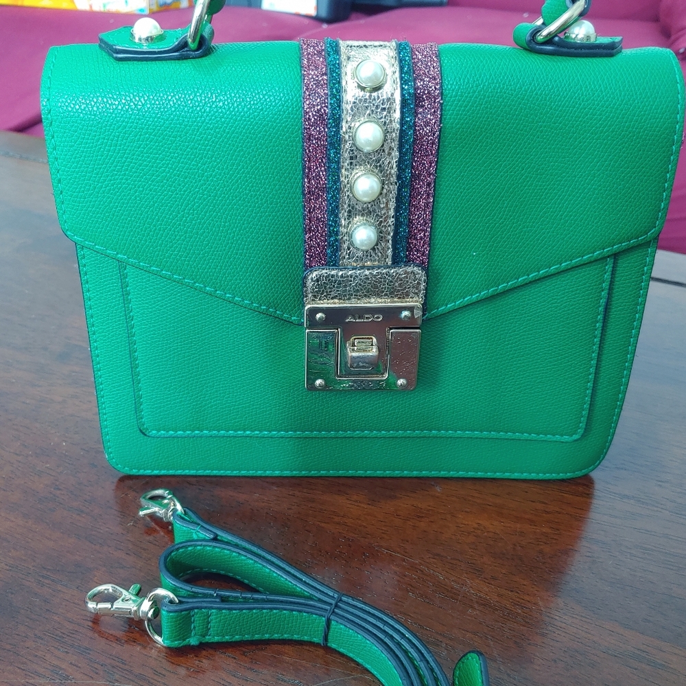 🦚 AVAILABLE IN BUNDLE!/ Green, purple and Gold Shoulder bag or Handbag from A - Picture 7 of 14